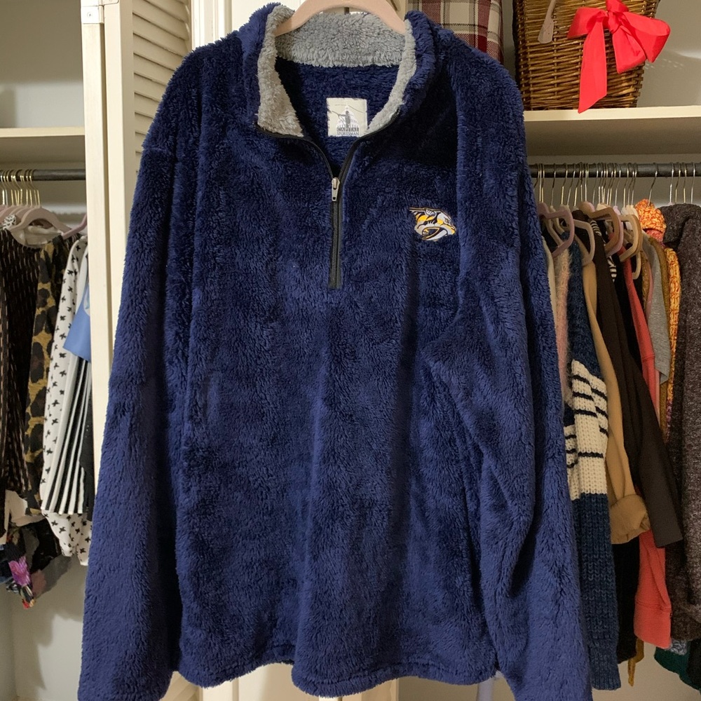 NHL Nashville Predators Pull Over